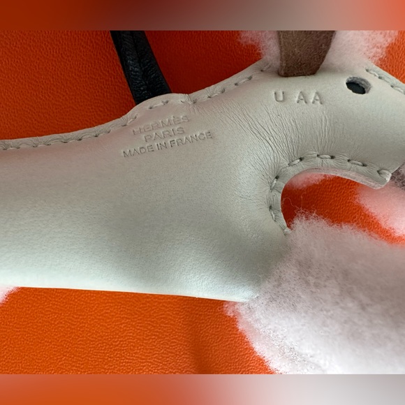 Hermès Budy charm NIB - Picture 4 of 4